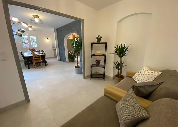 Maracudja 125 M² Feriehus Menton