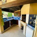펜션 Maracudja 125 M² 멍똥